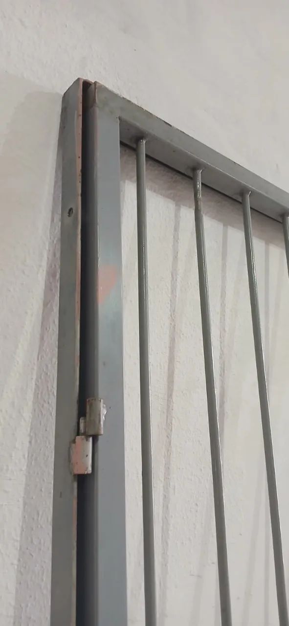 Grade de Ferro Reforçada Porta - R$ 600 - Foto 3