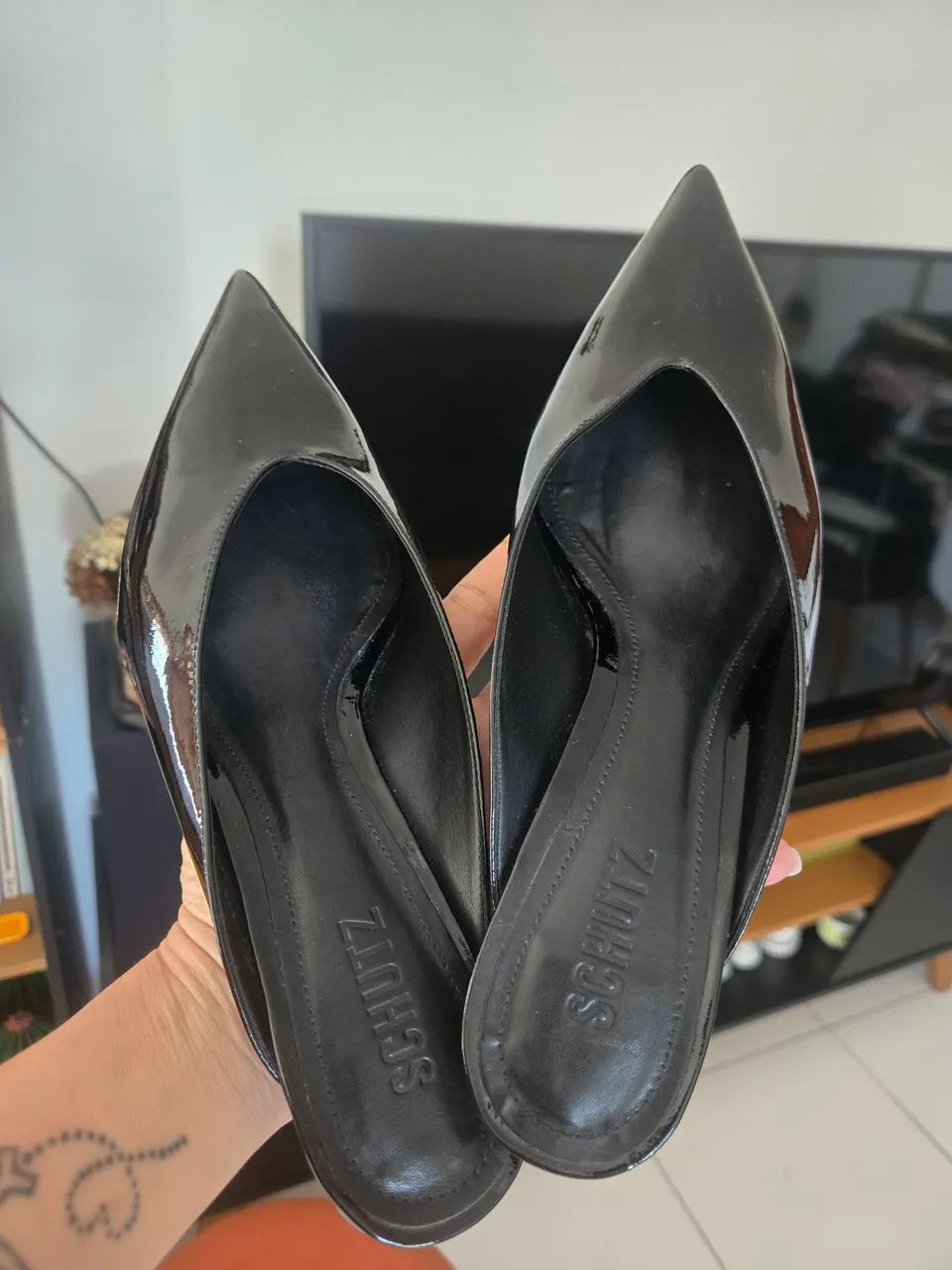 Sandália Mule em couro Schutz - Foto 5