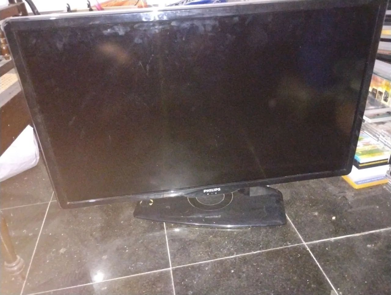 Vendo uma televisão Philips 42 com defeito  - Foto 2