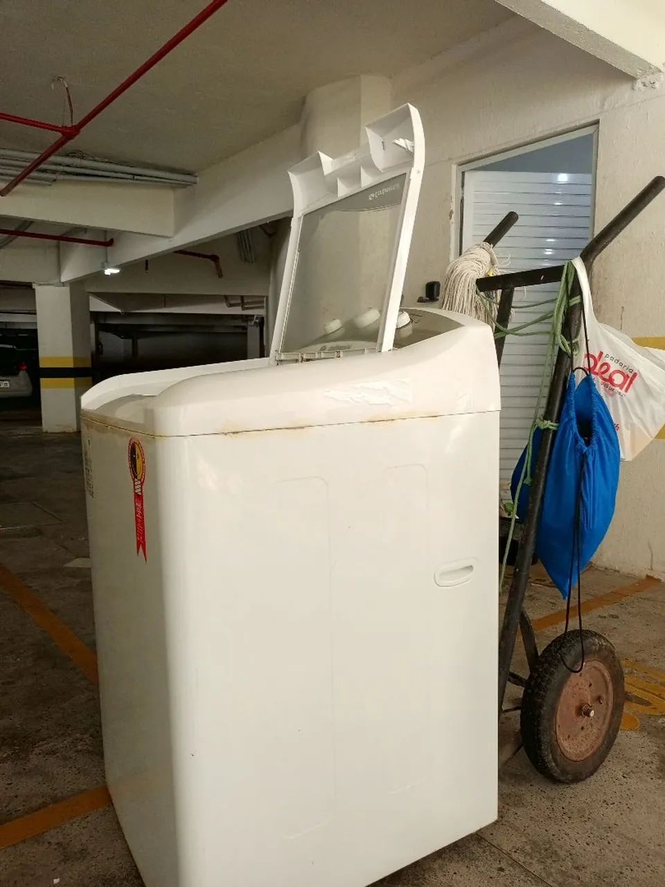 Máquina de LAVAR 