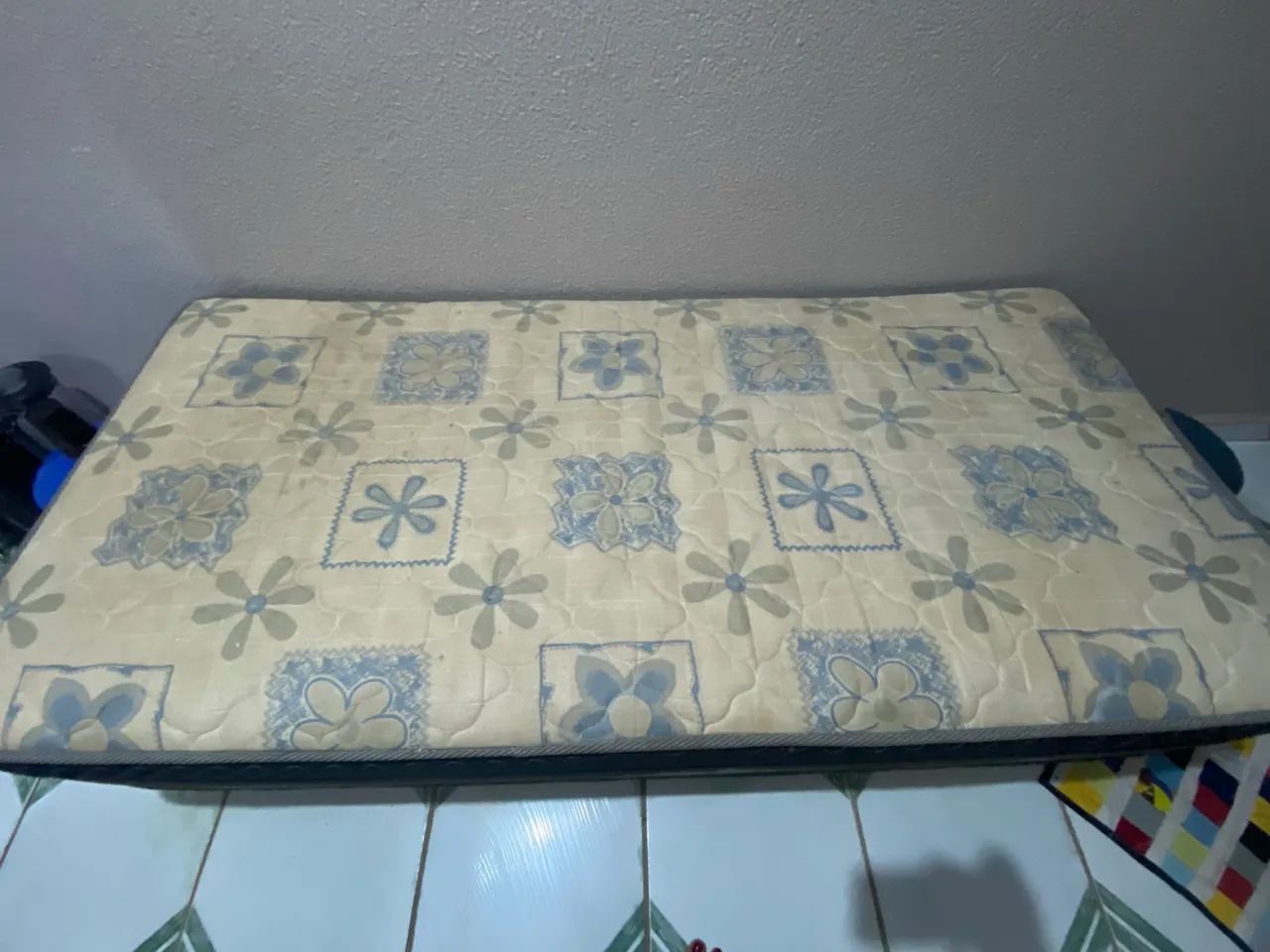 SINGLE BED
