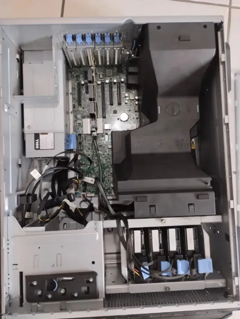 Servidor Dell PowerEdge T430 | Xeon | 32GB RAM | 4TB SAS | Funcionando - Foto 3