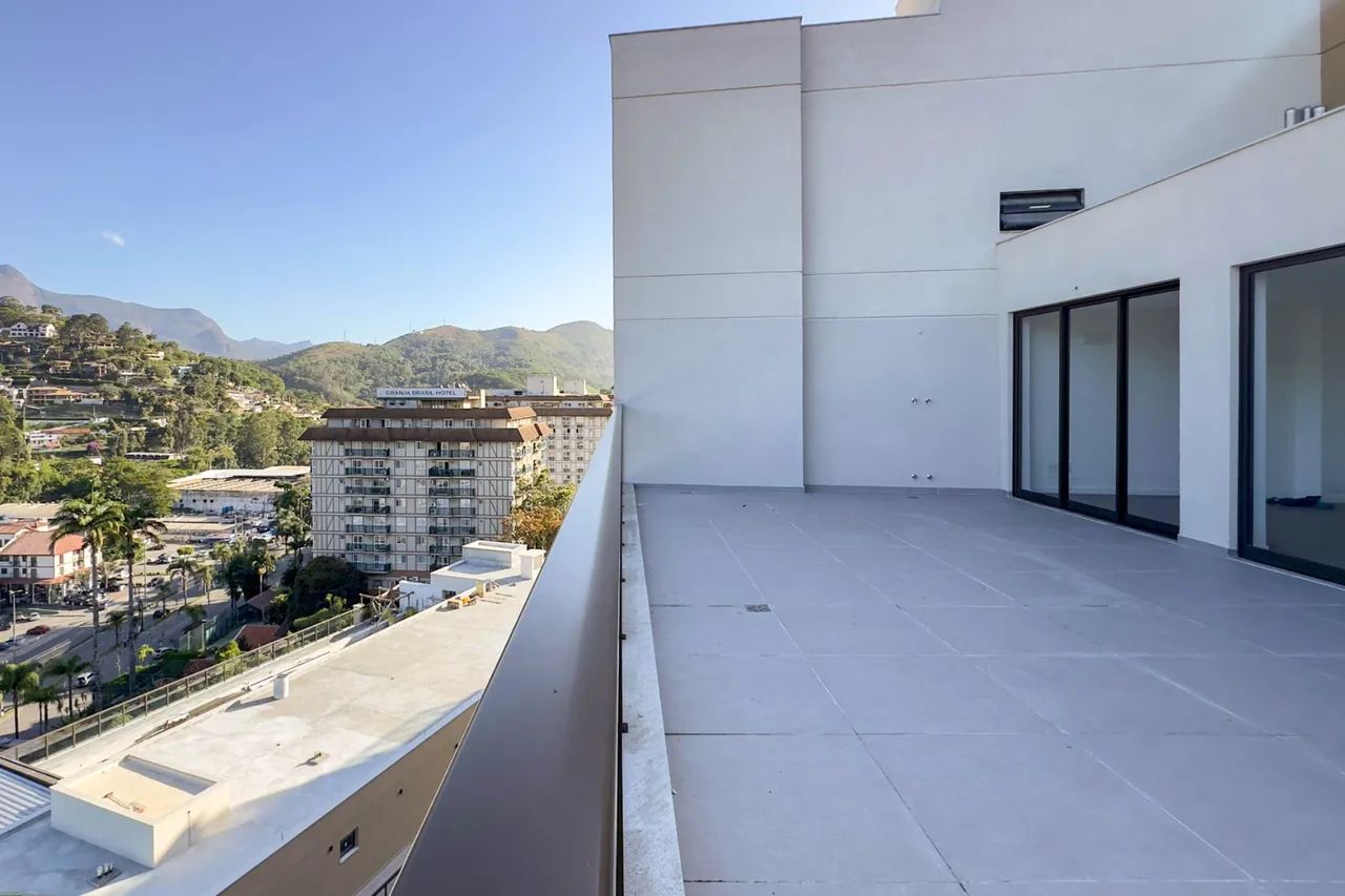 Cobertura com 3 quartos em Itaipava, Petrópolis - Foto 2