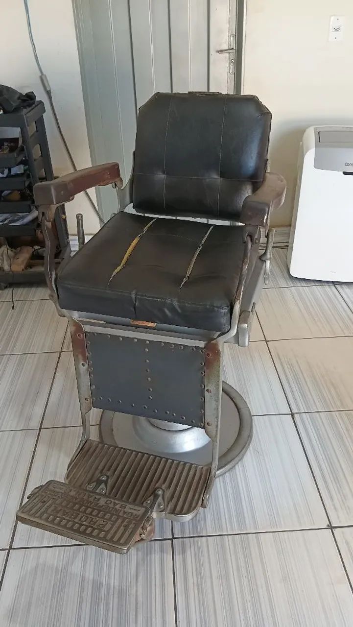 Cadeira  para barbeiro  retro