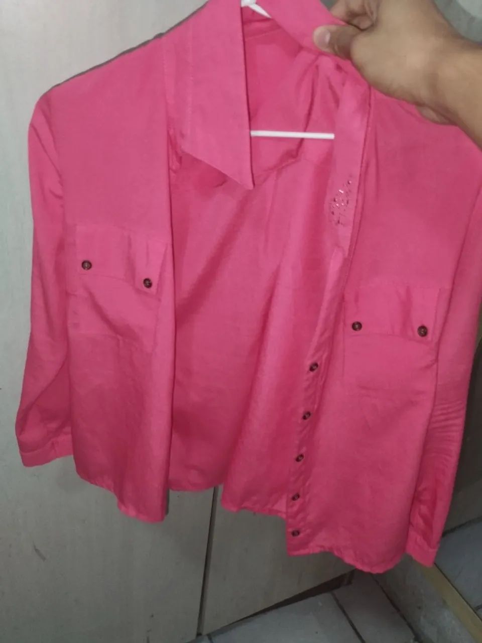 Camisa rosa com botão 