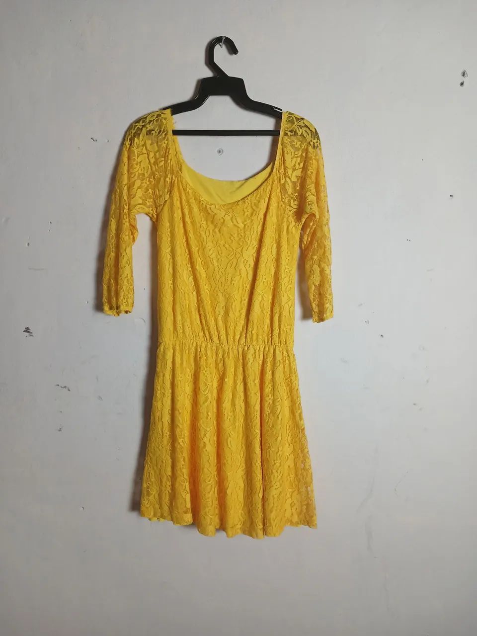 Vestido de renda urbanic 