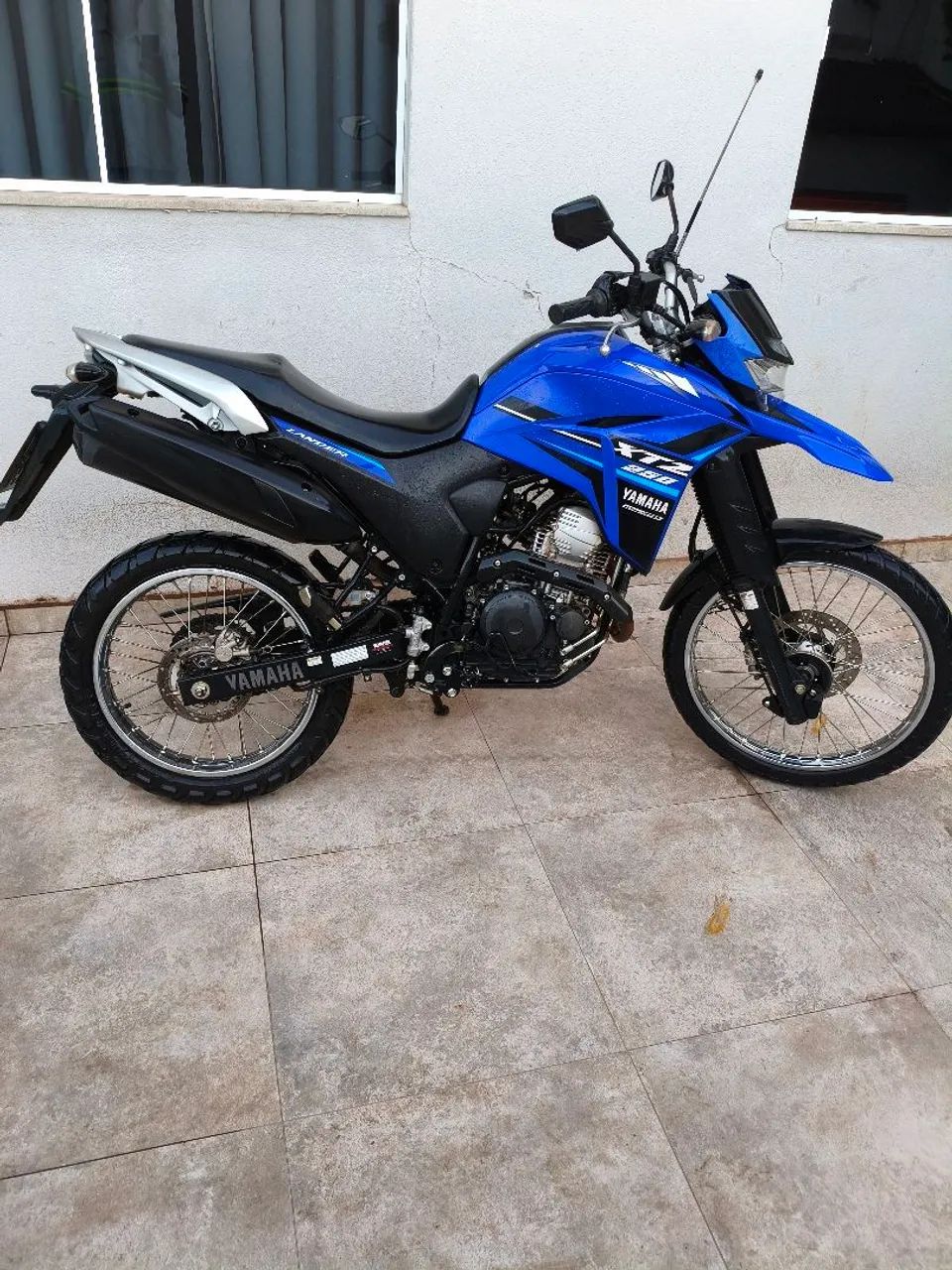 Lander 250  22/23