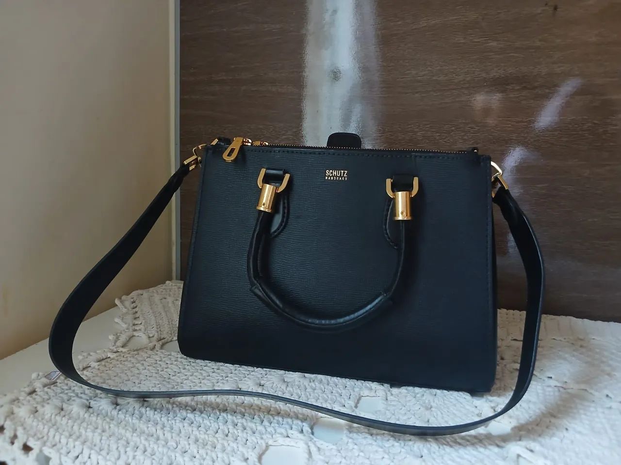 BOLSA SCHUTZ SEMI NOVA ORIGINAL MÉDIA  - Foto 5