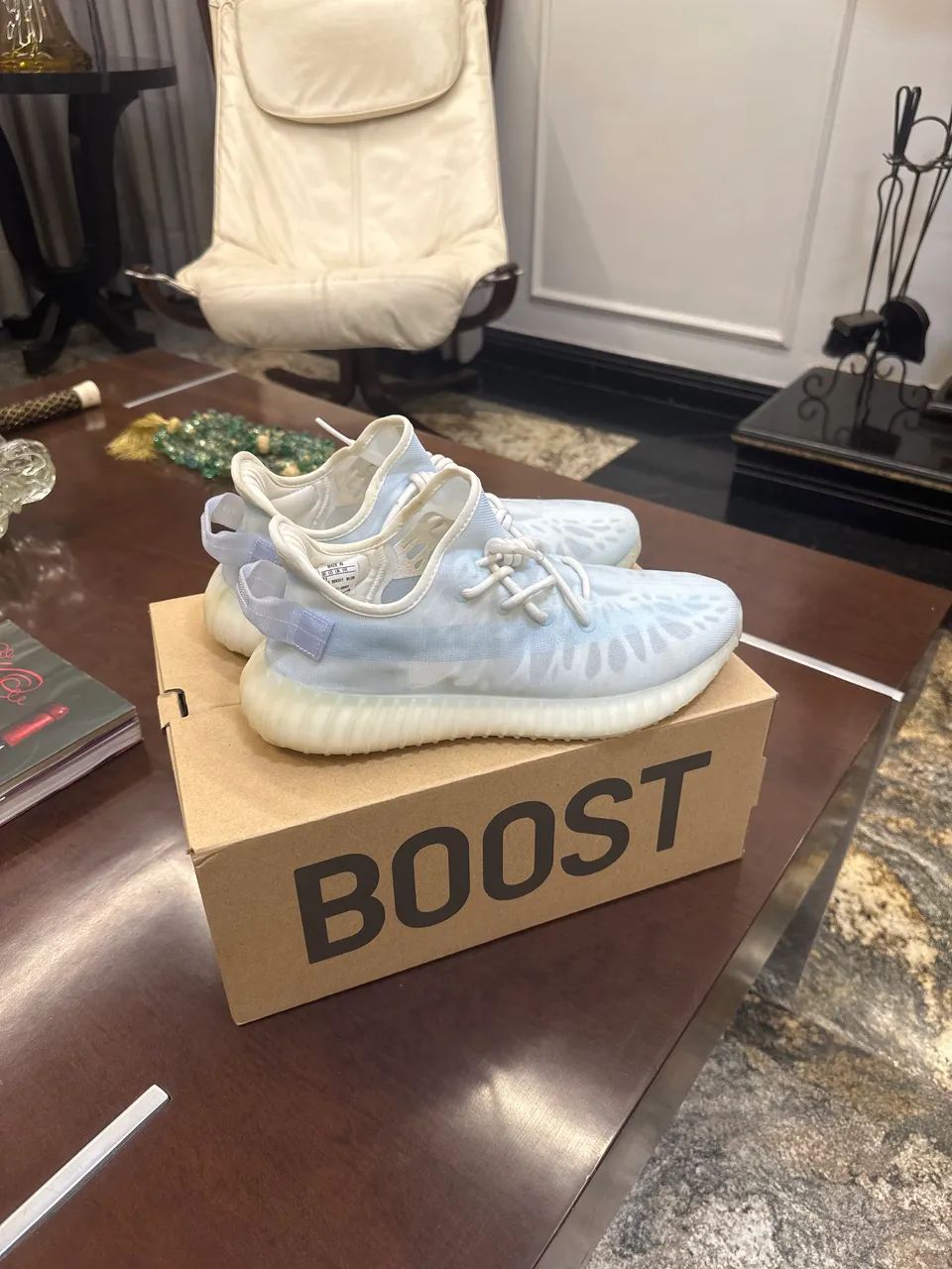 Yeezy 350 V2 Mono Ice