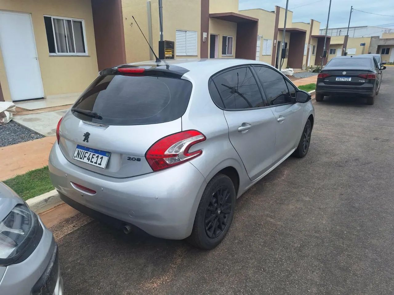 Peugeot 208 Active/active Pack 1.5 Flex 8V 5P 2014 - Foto 2