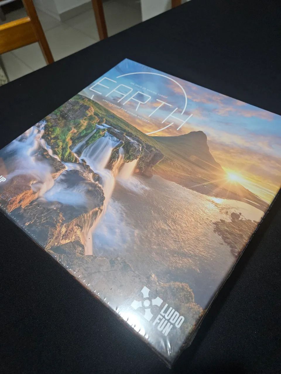 Earth - Jogo tabuleiro 