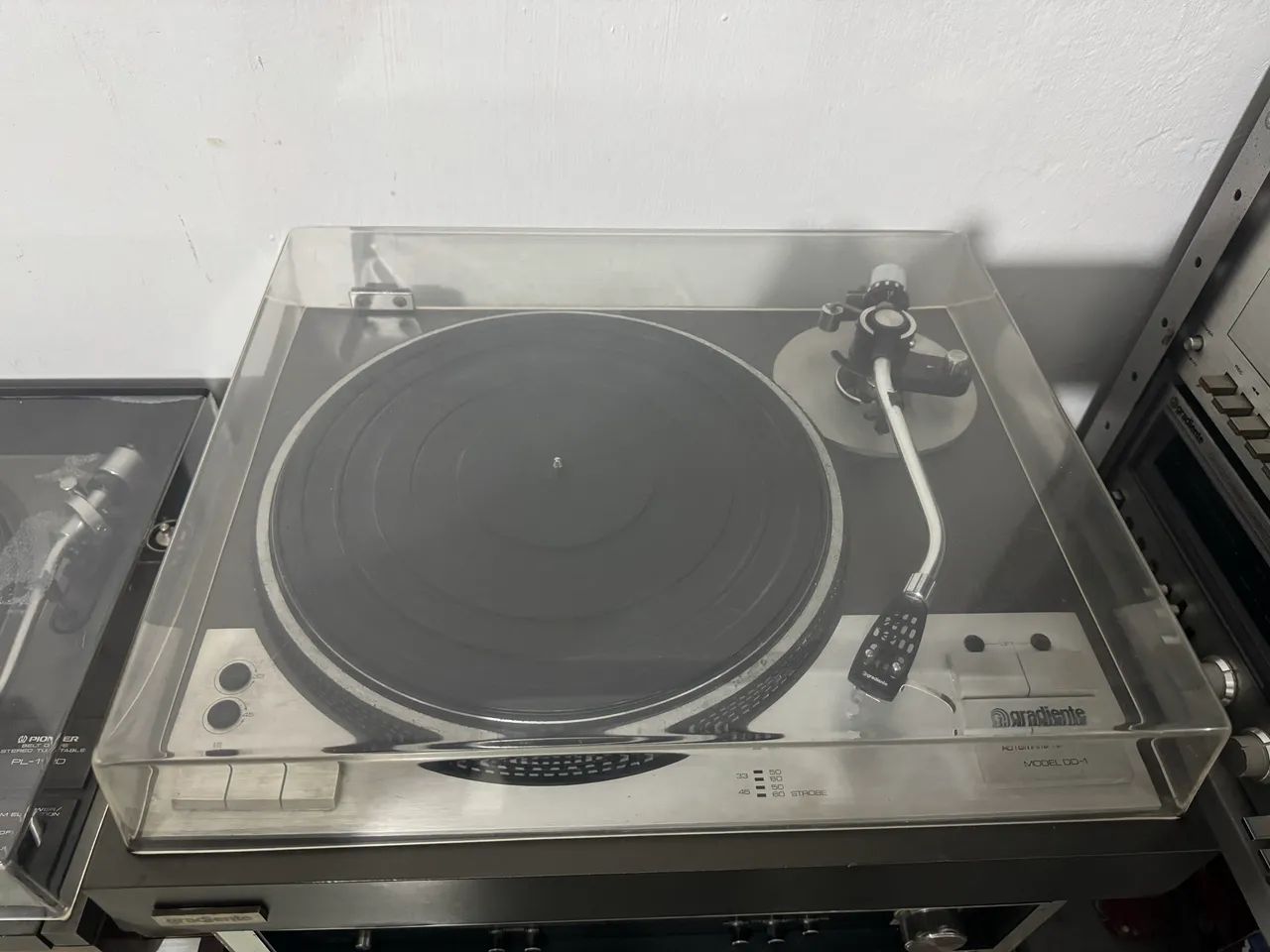 Toca disco gradiente dd-1 funcionando perfeitamente  - Foto 2