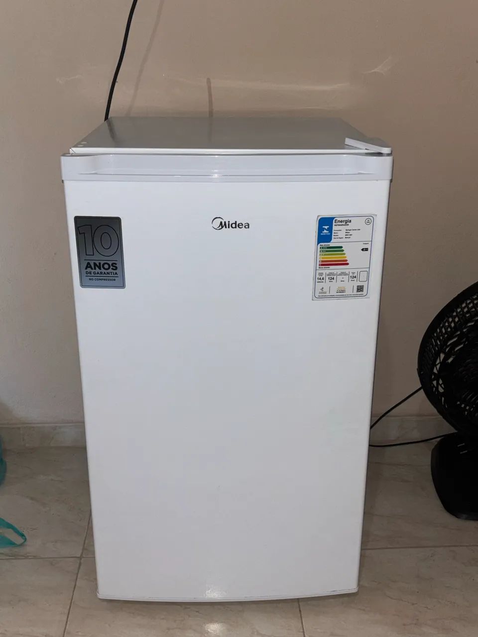 Frigobar Branco 124 litros Midea 