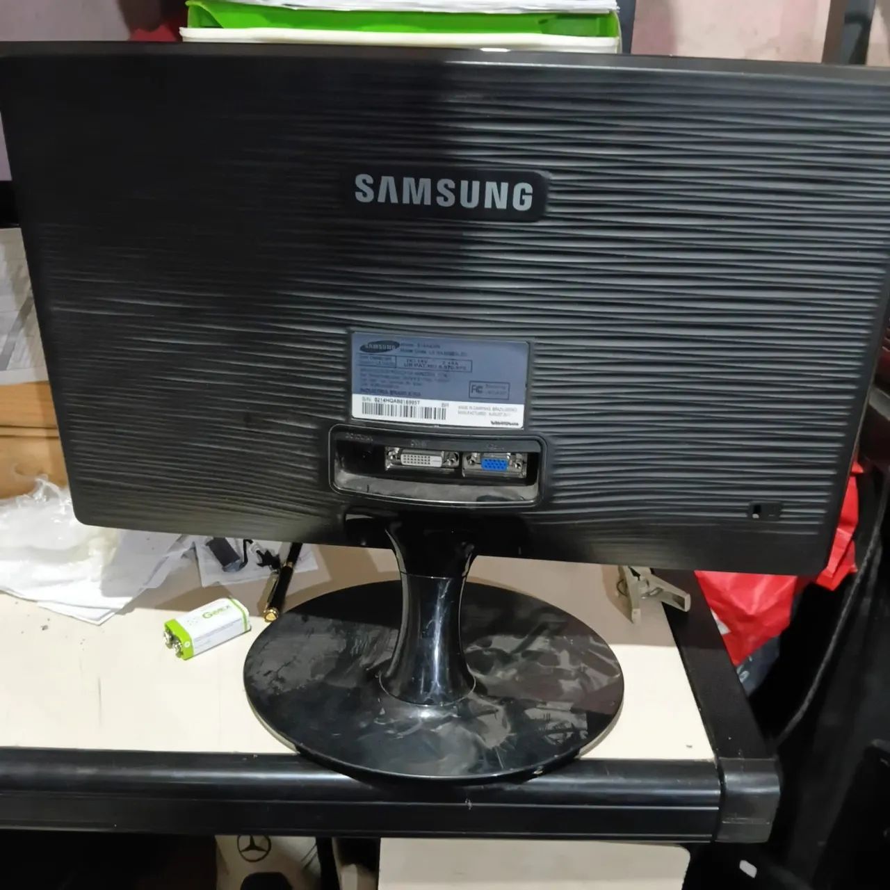 Monitor Samsung SyncMaster S19B300 LED 18,5" (VGA + DVI) - Foto 3