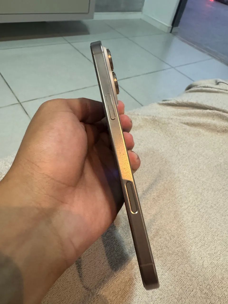 iPhone 16 pro max - Foto 3