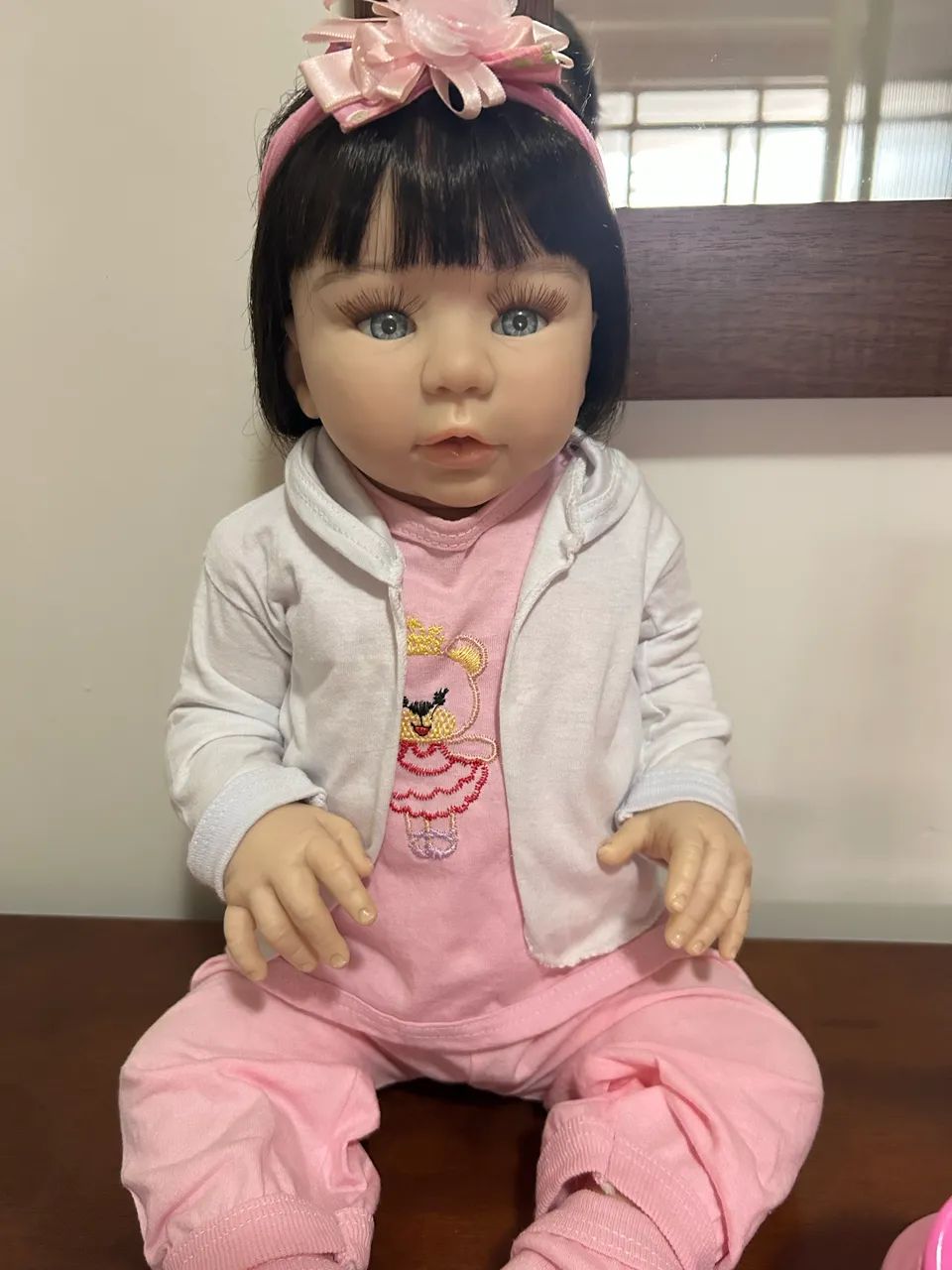 Boneca bebê reborn silicone com acessórios 