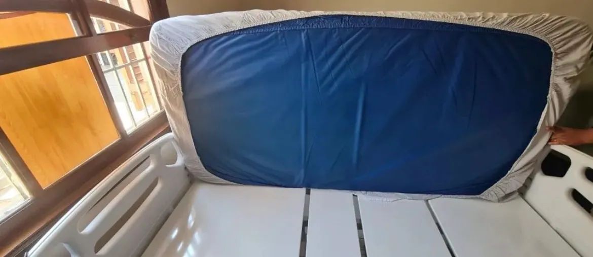 Cama hospitalar elétrica com entrega e colchão  - Foto 3