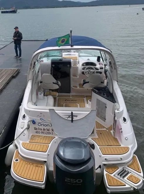 Lancha Focker 255 