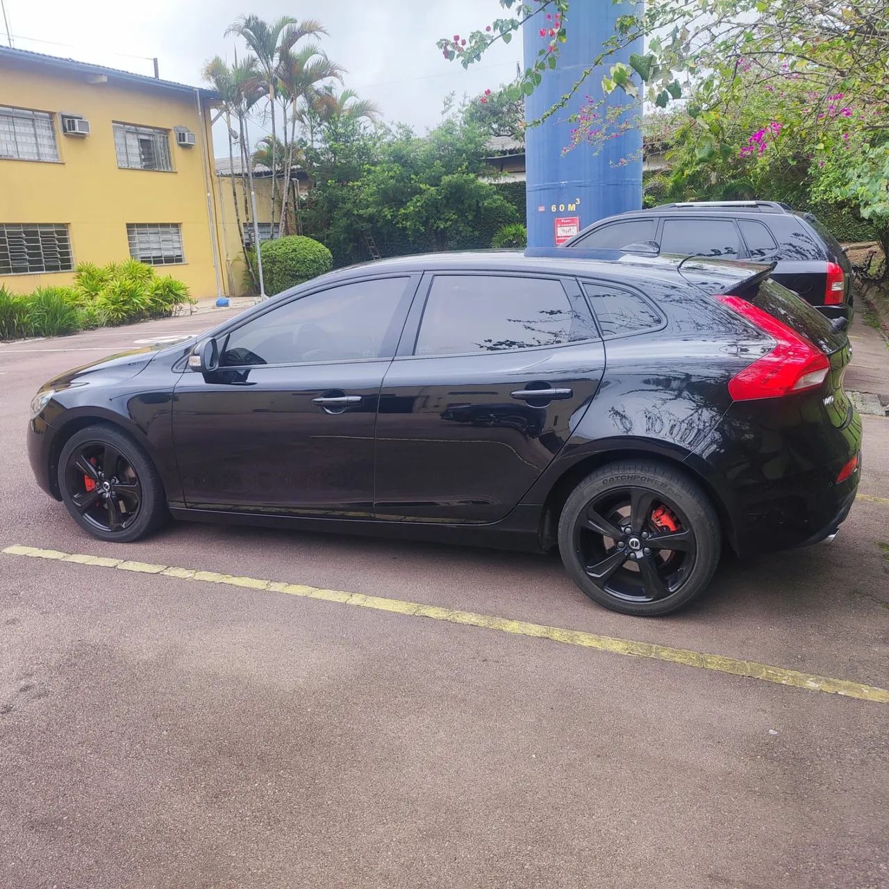 Volvo V40 2018