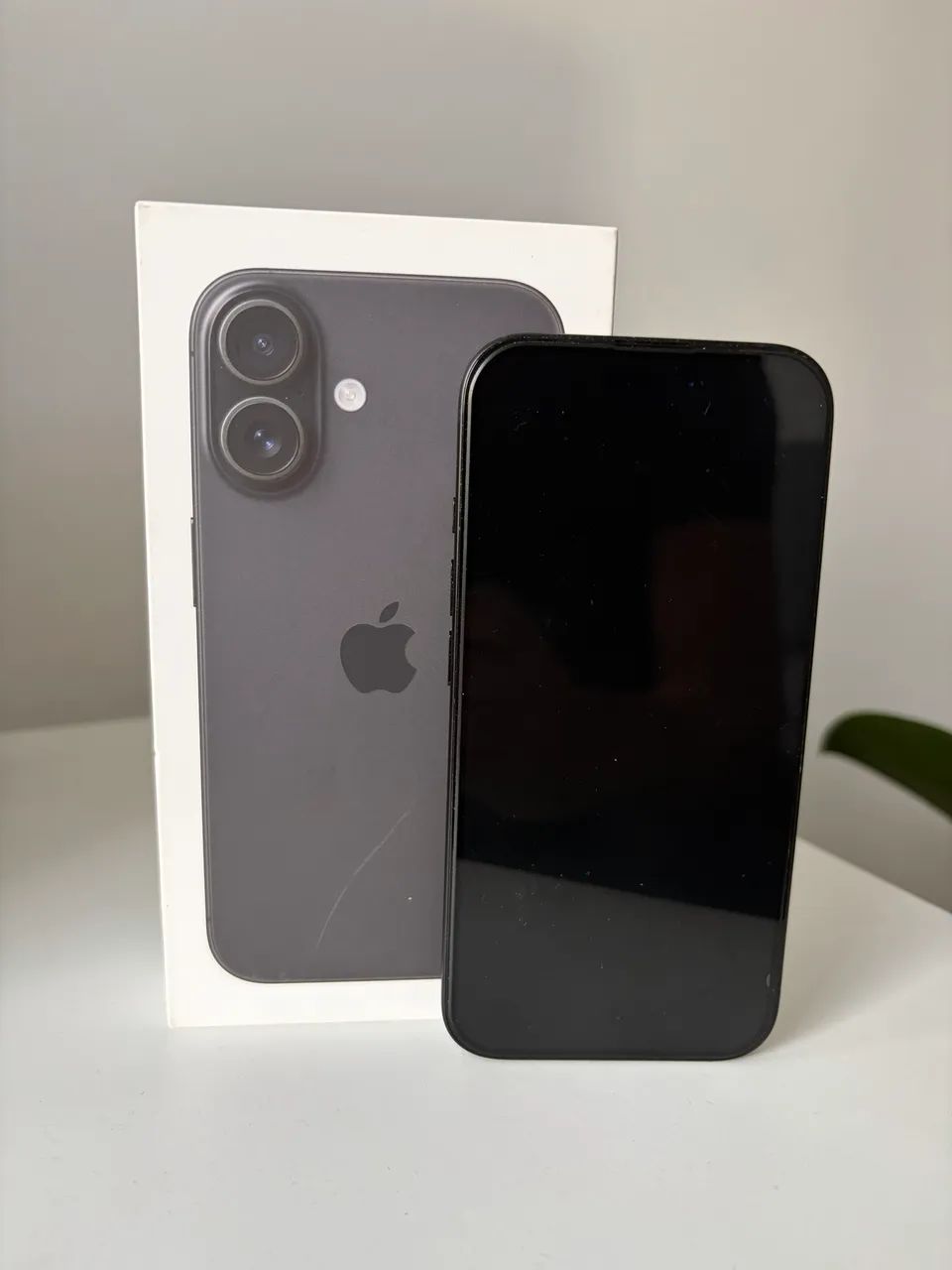 iPhone 16 128GB Preto