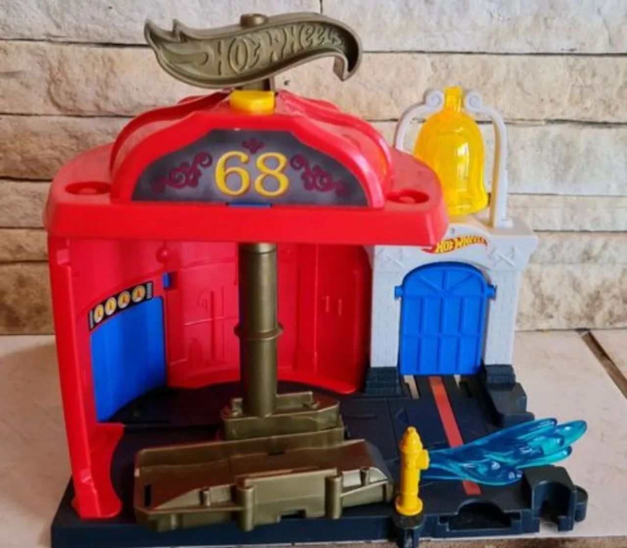 Pista bombeiros, loop, manobra e delegacia hot wheels  - Foto 2