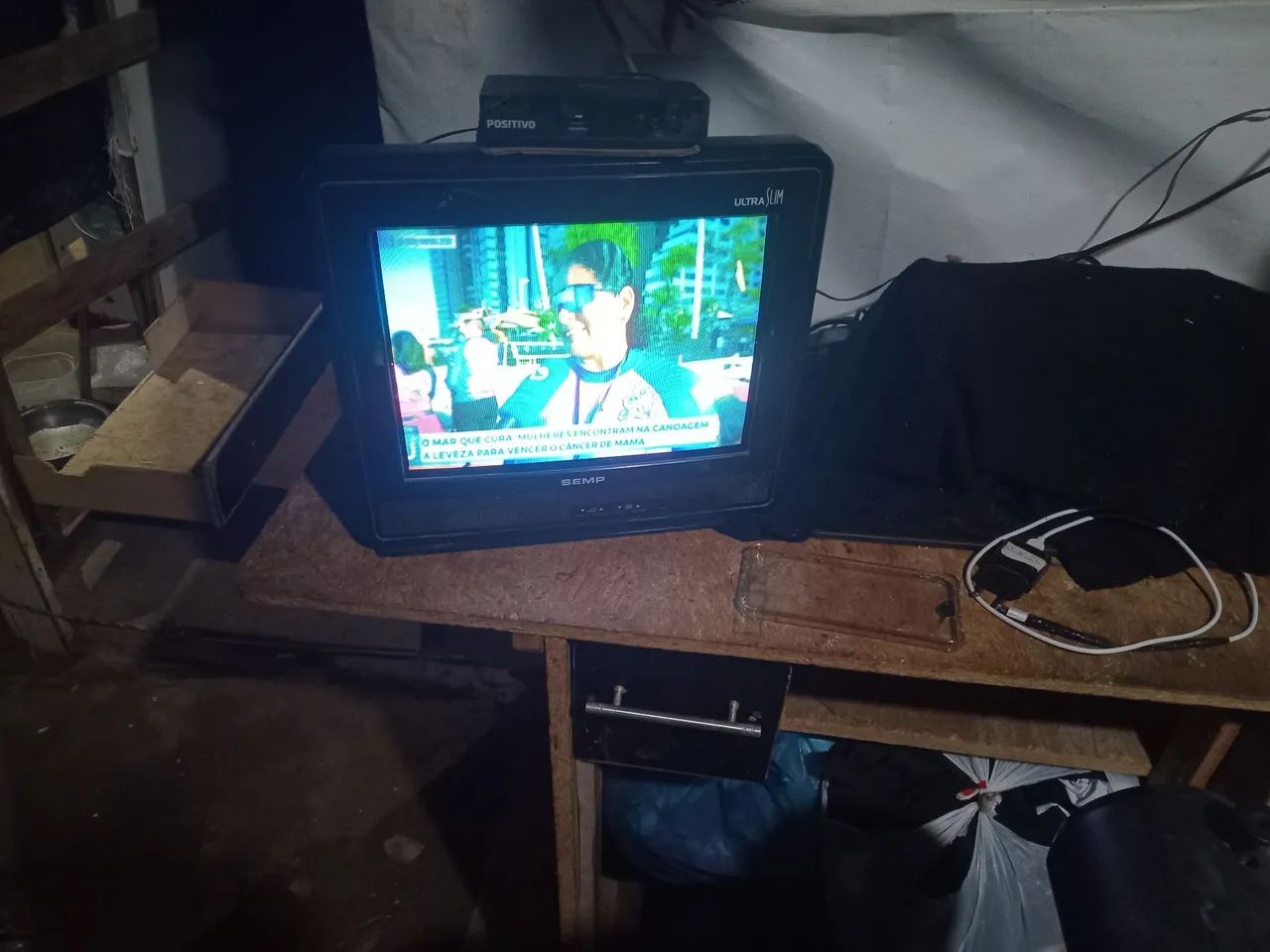 Tv de tubo 14 polegadas e converso .marca sempre funcionando  - Foto 2