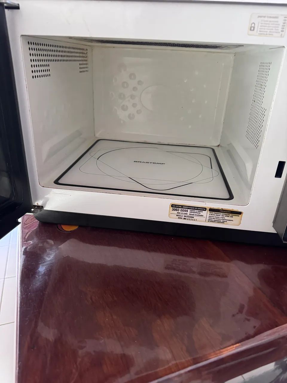 Microondas Brastemp 23 L - Foto 2
