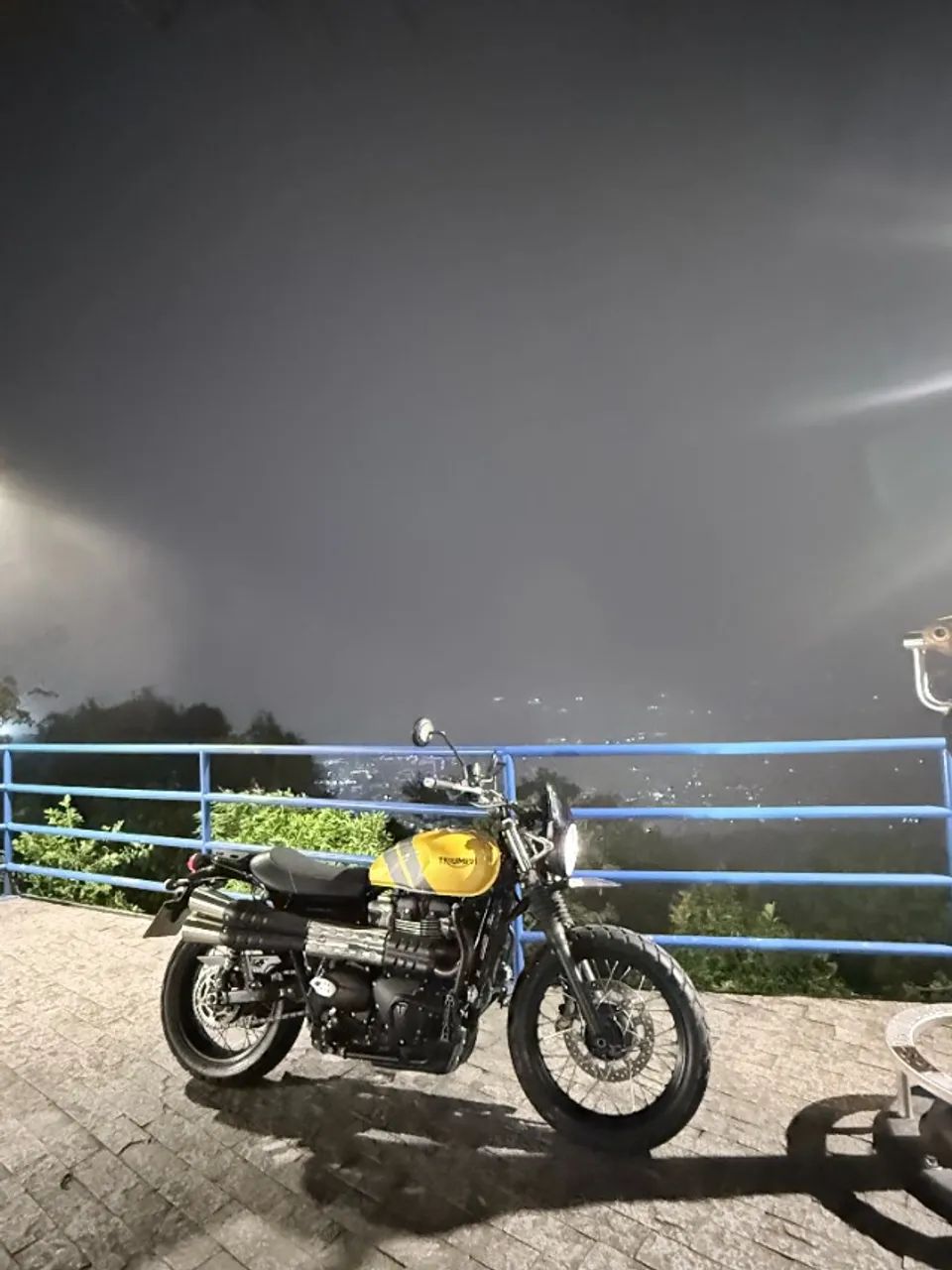Triumph Scrambler 900cc 2024