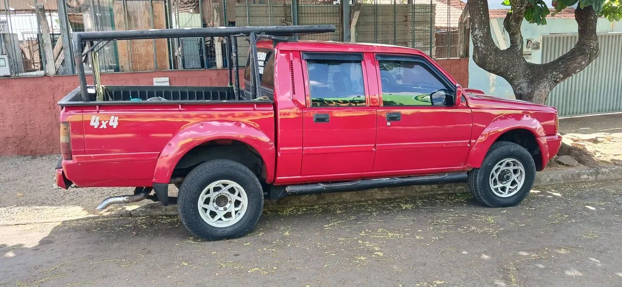 Mitsubishi L200 GLS 2.5 4X4 CD Diesel 2002