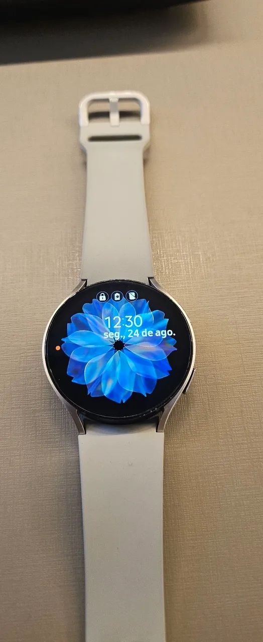 SmartWatch  Samsung 6 44 mm - Foto 2