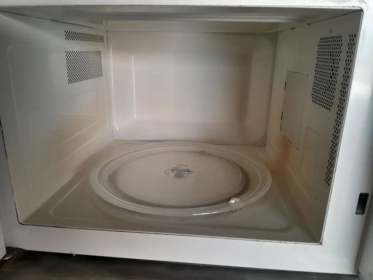 Microondas Electrolux 31 litros - Foto 5