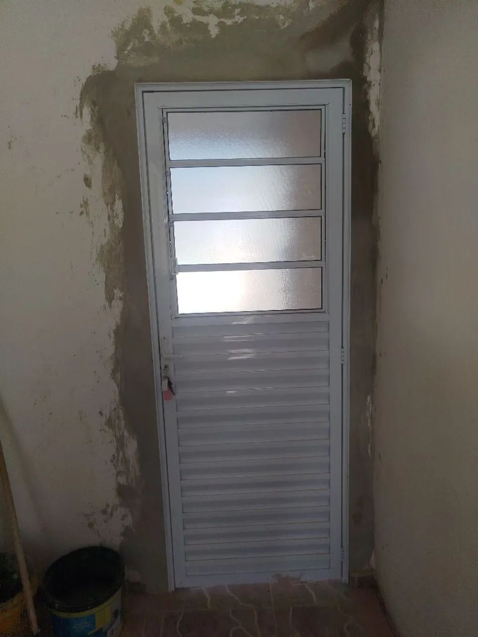 Manutenção em box e esquadrias em geral vidros e corrimão e sacada portas e janelas - Foto 3