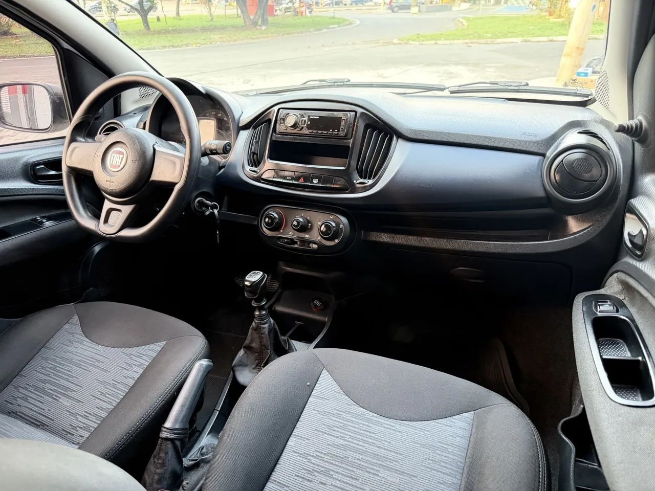 Fiat Uno Drive 1.0 Flex 6V 5P 2018 - Foto 5