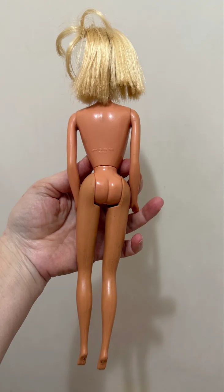  barbie vintage com pescoço quebrado  - Foto 2
