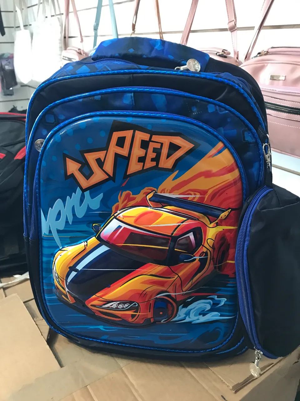 Mochilas infantis em 3D R$95,00 - Foto 4