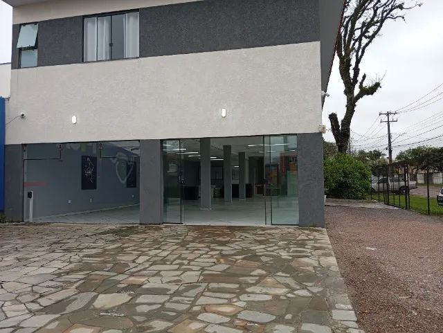 LOJA COMERCIAL  DE ESQUINA COM176M2 AREA CONSTRUIDA