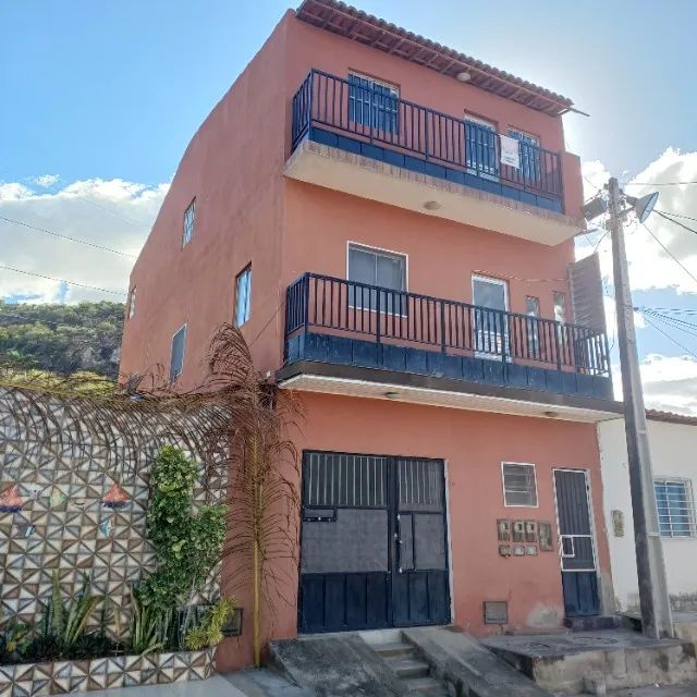 APARTAMENTO, 2 QUARTOS GRANDES E SUPERVENTILADOS.