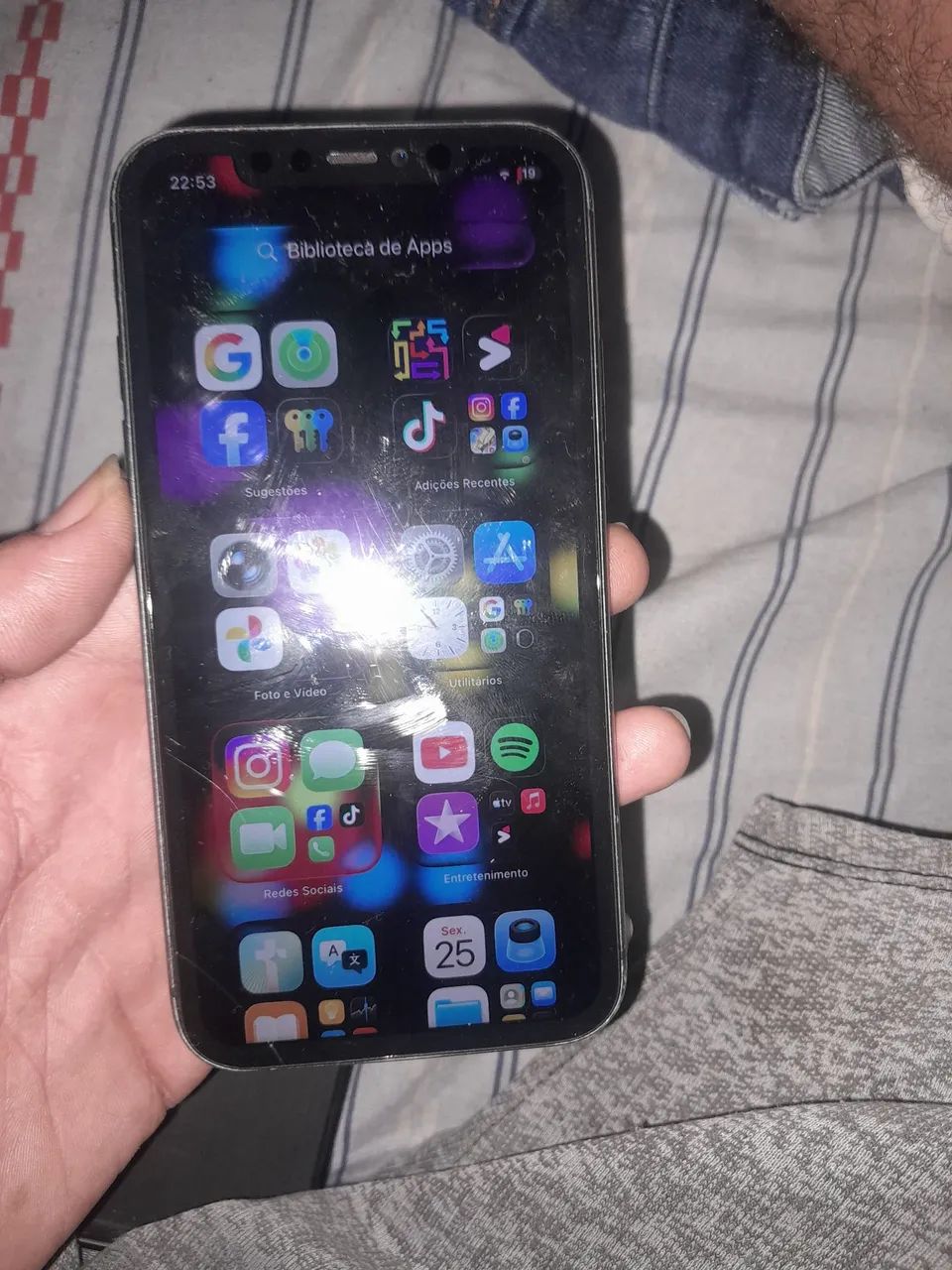 IPhone 11 em bom estado, tudo funcionando perfeitamente em bom estado. 