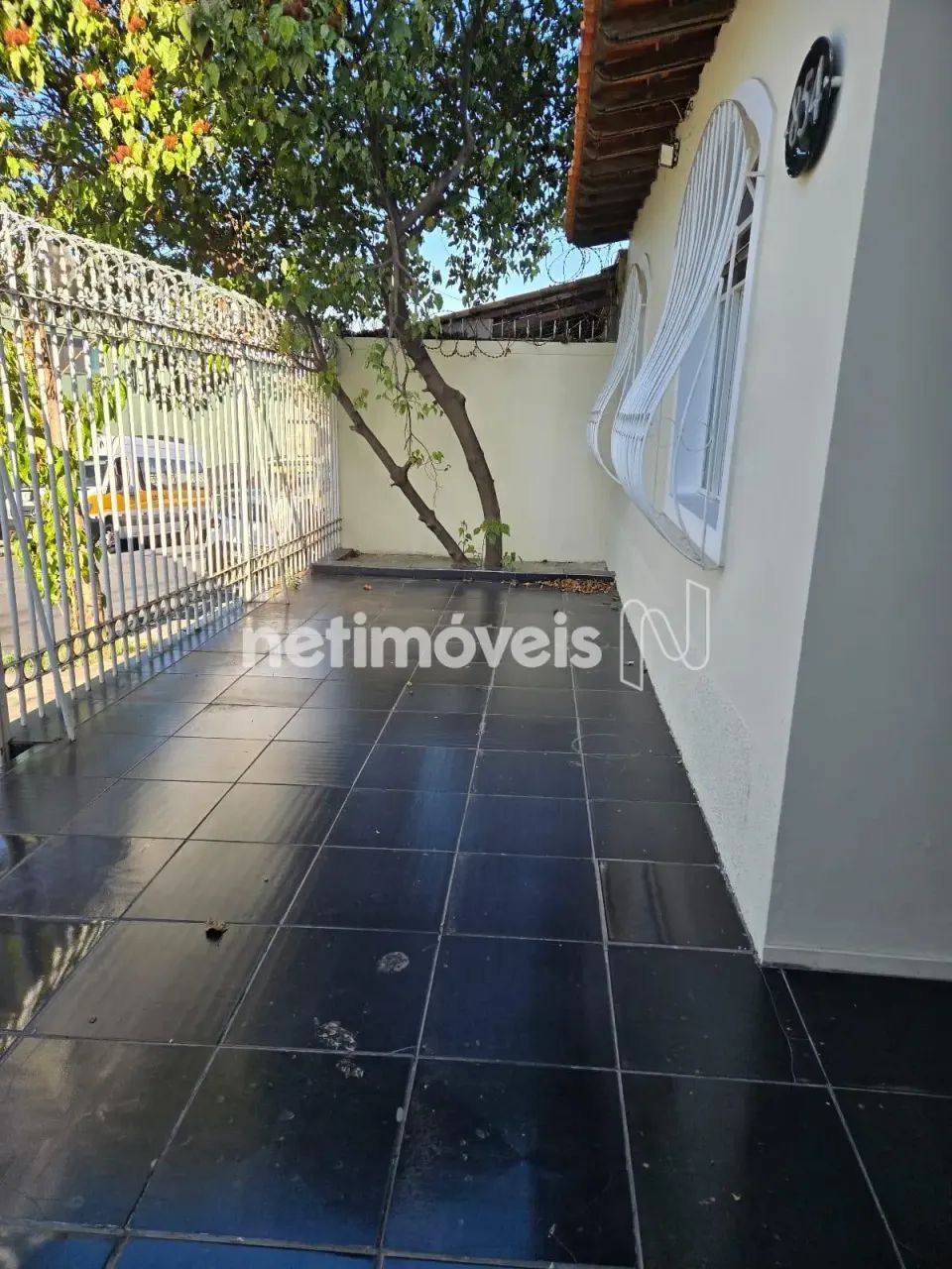 Casa ampla com 05 quartos, quintal e casa nos fundos no Bairro Esplanada - Foto 3