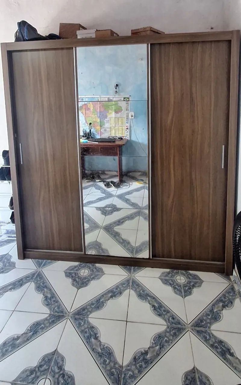 Guarda-roupa 