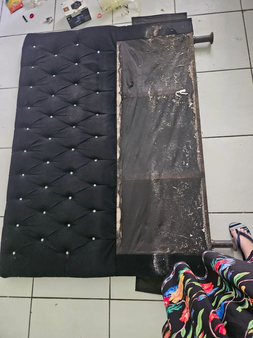 Painel de cama queem em madeira maciçoa - Foto 5