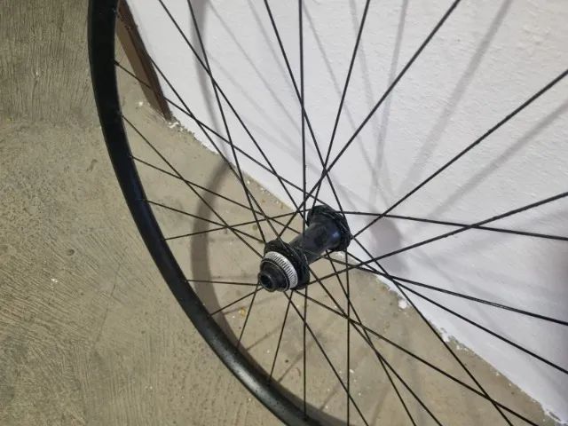 Rodas Specialized Stout Black Par aro 29 - Foto 4