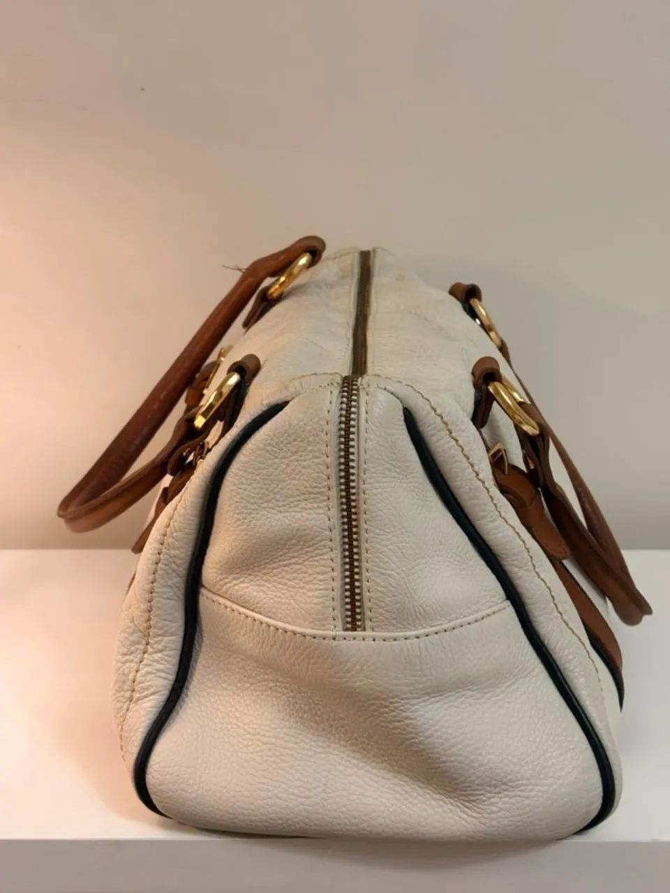 Bolsa Baú Corello em Couro Legítimo Off-White - Foto 3