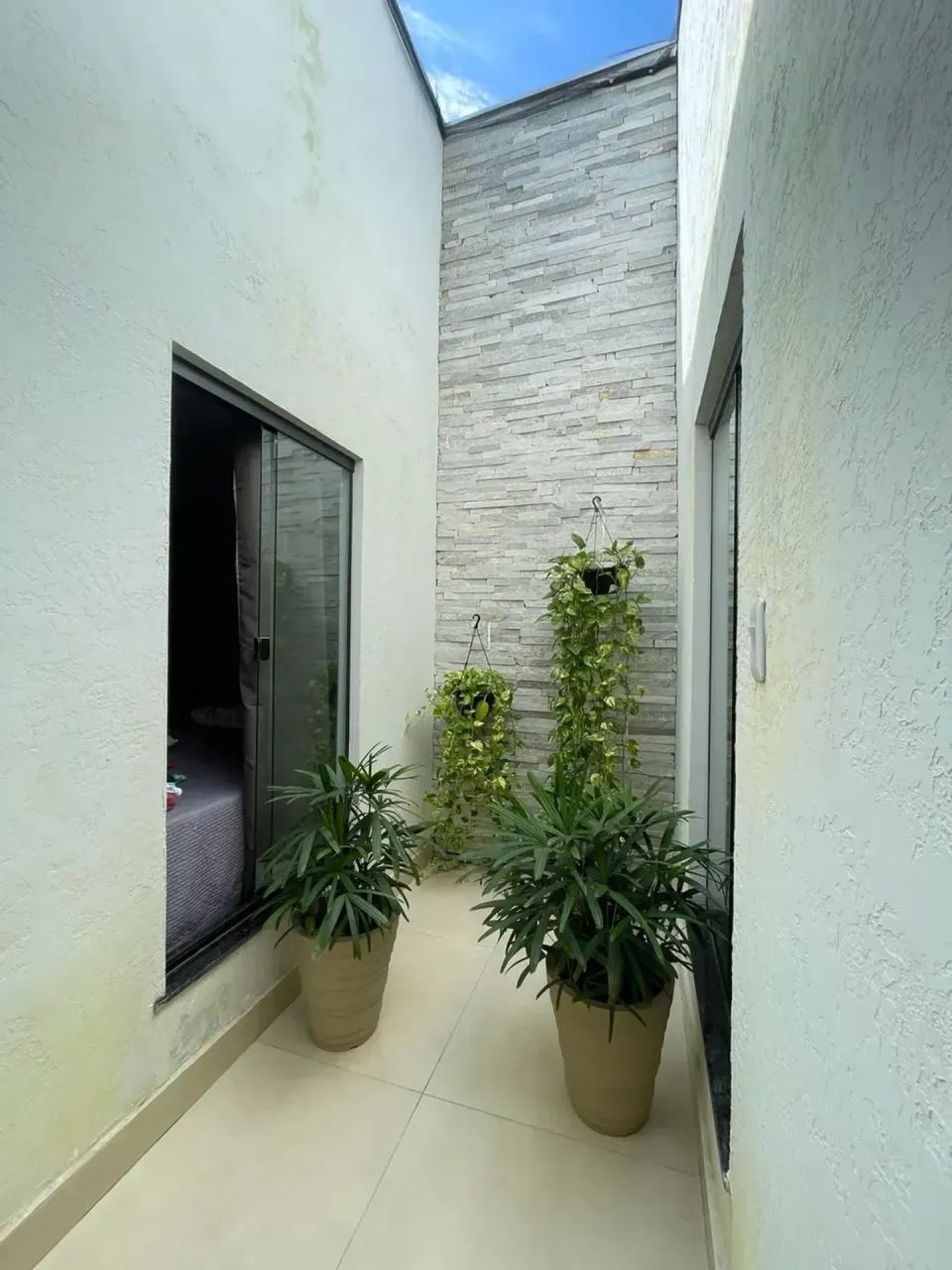 Linda Casa a Venda com 3/4 e Piscina no Parque Ohara - Foto 4