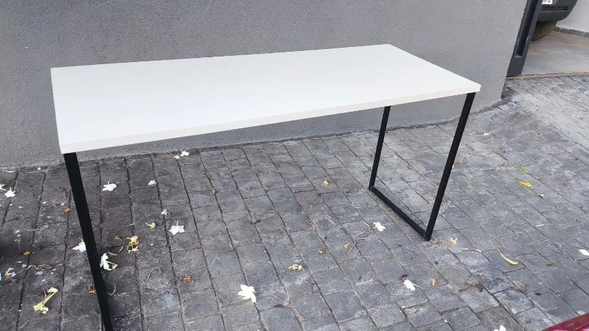 Mesa de escritório NOVA