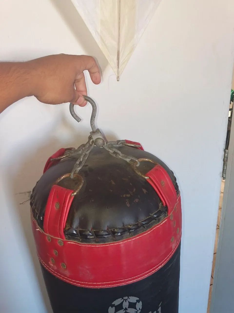 Saco de pancada profissional com capacidade de até 100kg - Foto 3