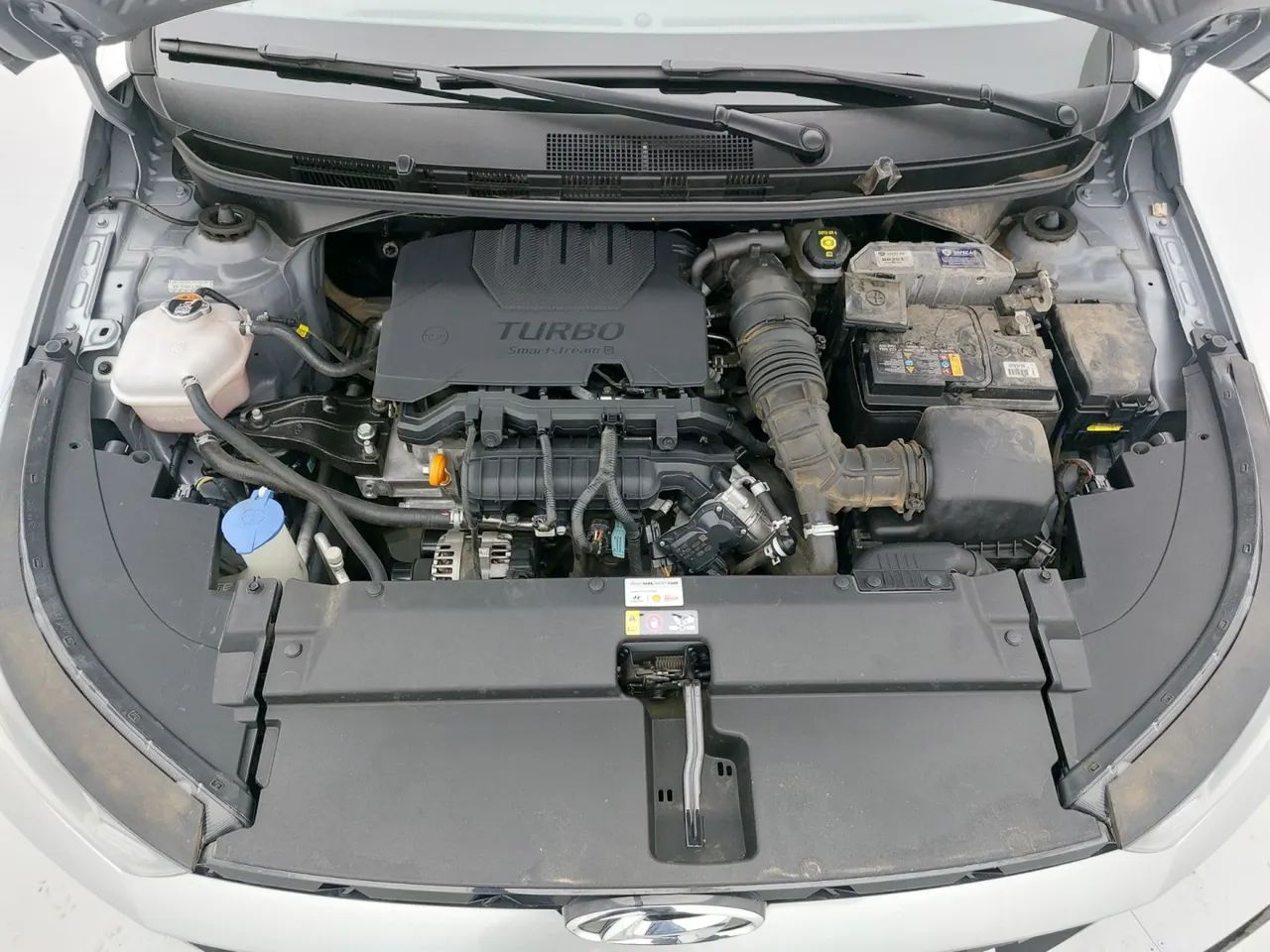 Hyundai HB20S Limited 1.0 TB Flex 12V Aut., foto 10 de 18