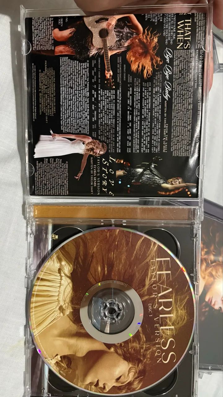 CD FEARLESS TAYLOR?S VERSION TAYLOR SWIFT - Foto 3