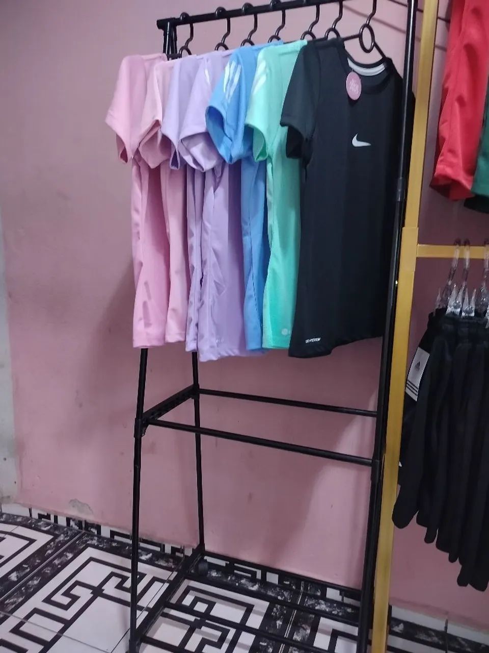 Cabide Cabideiro arara para roupa  - Foto 2