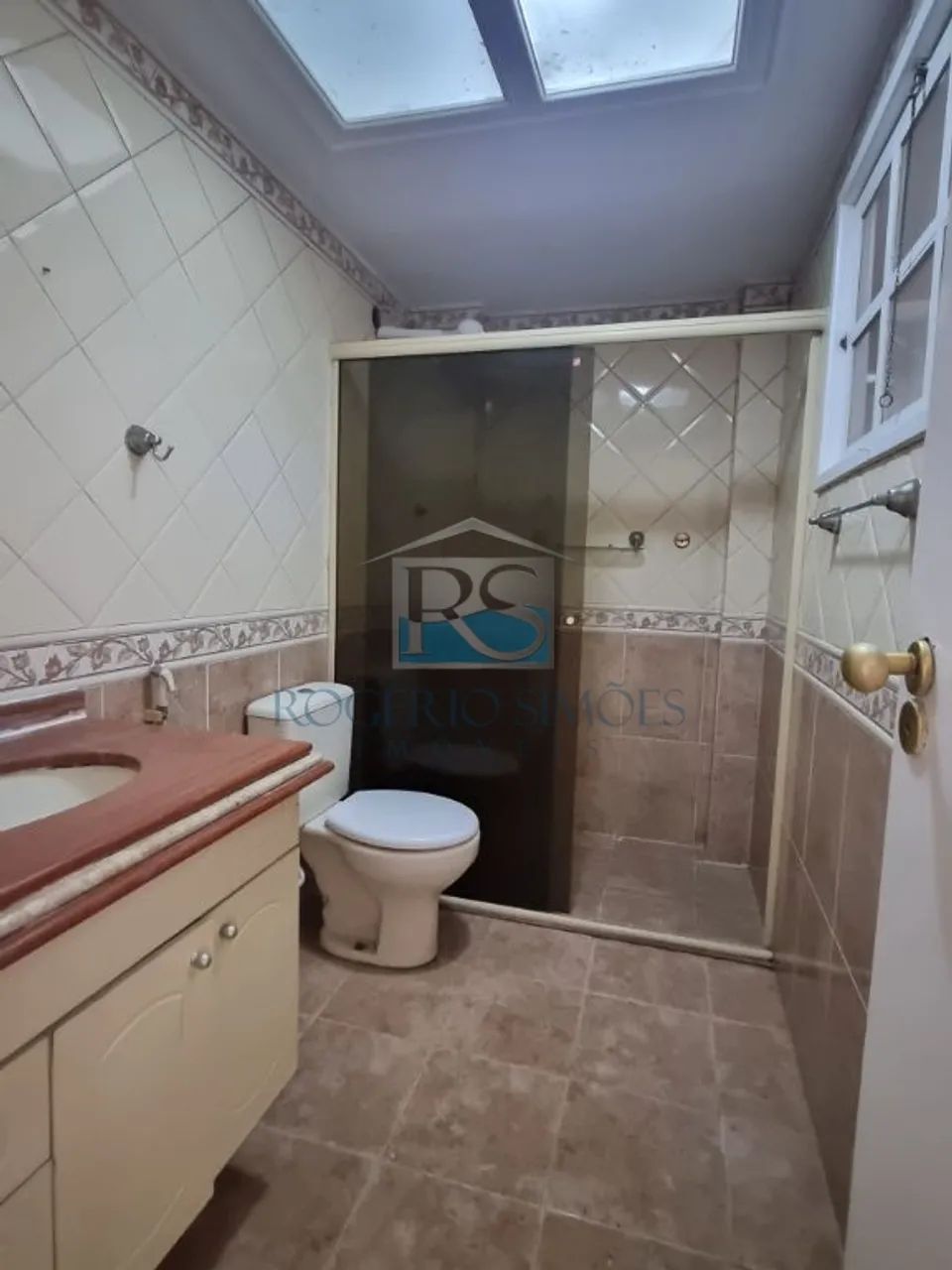 Ótimo apartamento 2 quartos - Centro de Macaé, próximo a comércio em geral - Foto 5